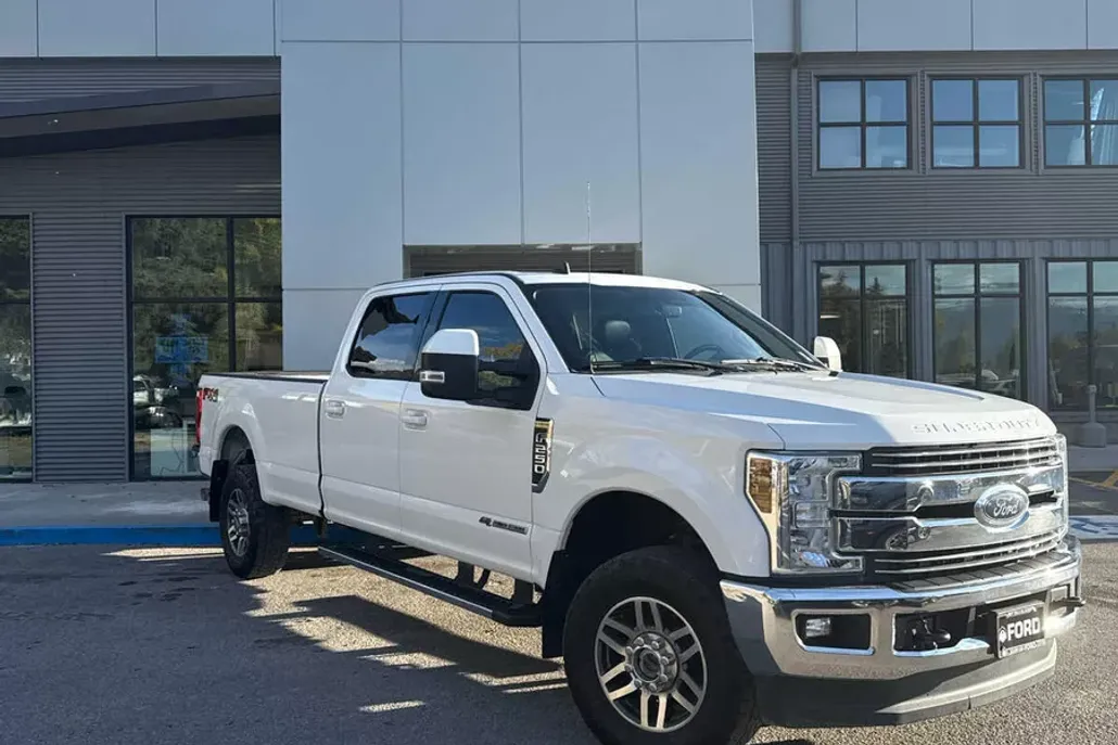 2019 Ford F-250 Lariat photo 1