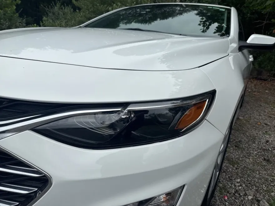 2023 Chevrolet Malibu 1LT photo 1