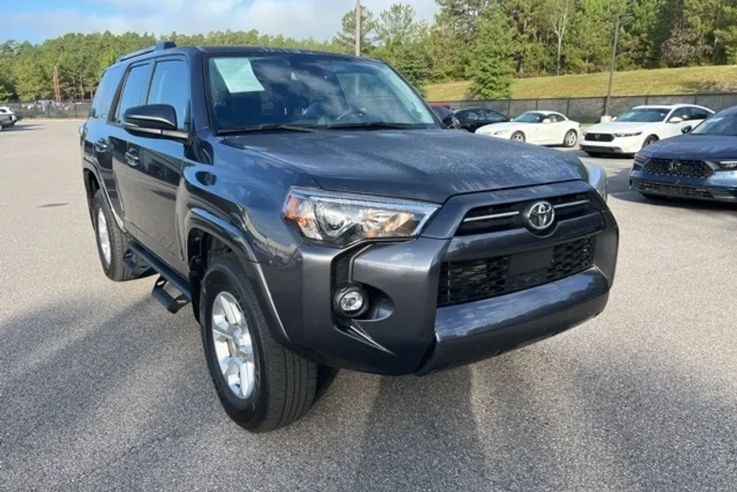 2023 Toyota 4Runner SR5 Premium photo 1