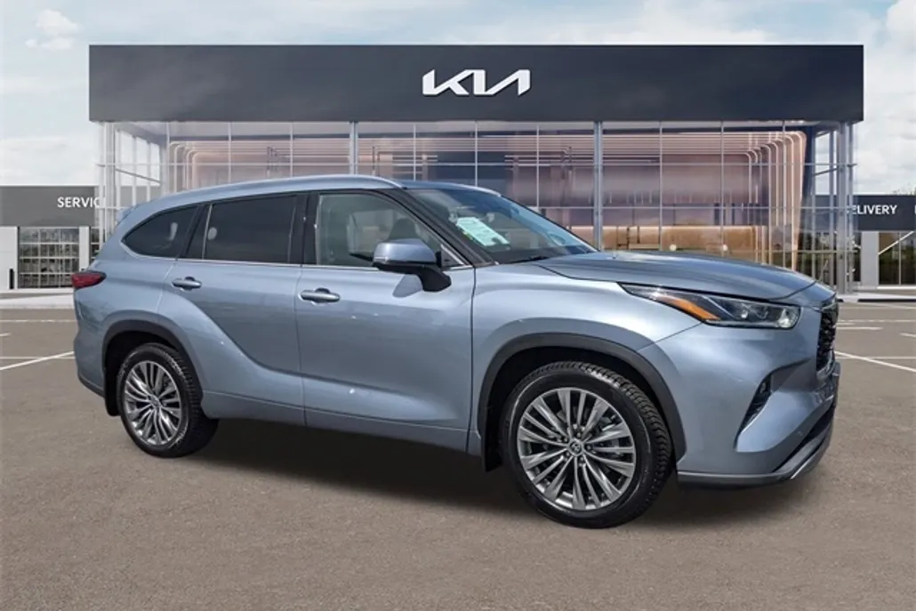 2020 Toyota Highlander Platinum photo 1
