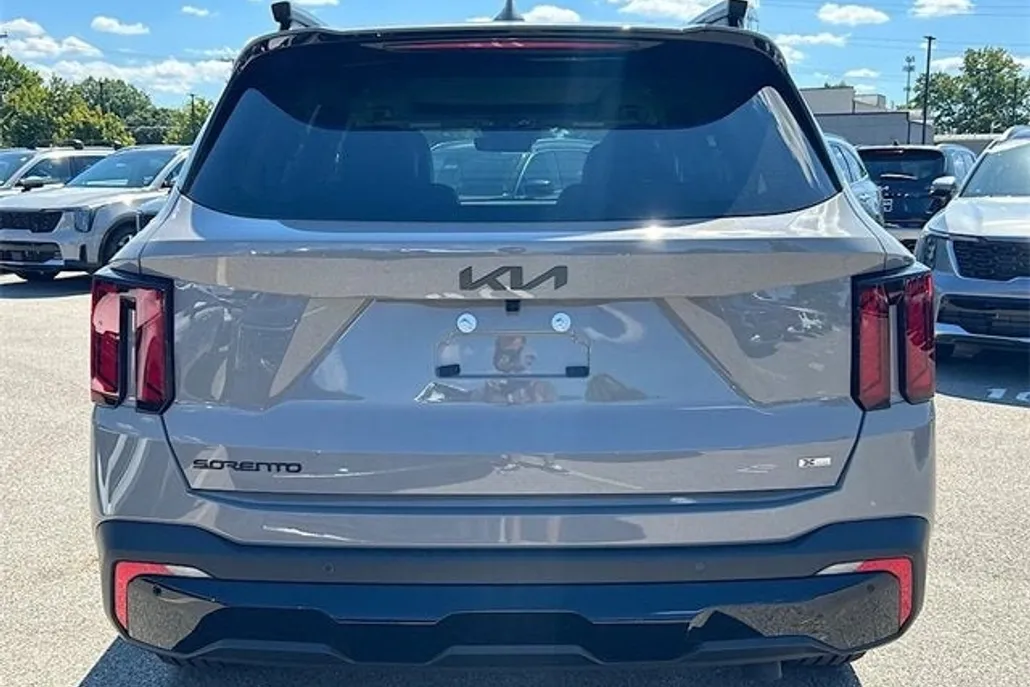 2026 Kia Sorento X-Line EX photo 1