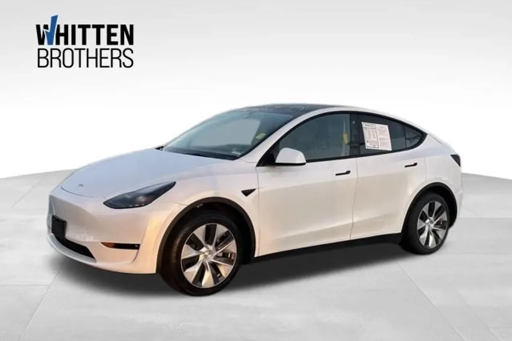 2023 Tesla Model Y Long Range photo 1