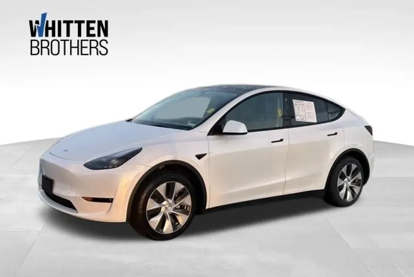 2023 Tesla Model Y Long Range photo 1
