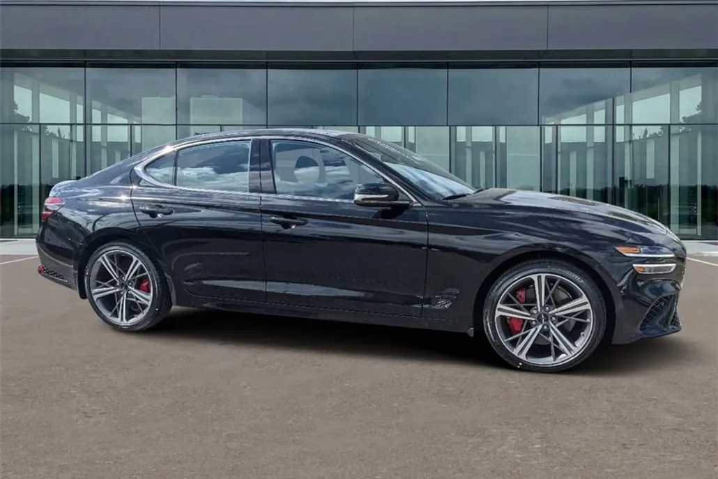 2025 Genesis G70 2.5T photo 1