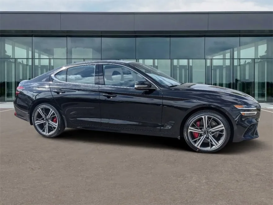 2025 Genesis G70 2.5T photo 1