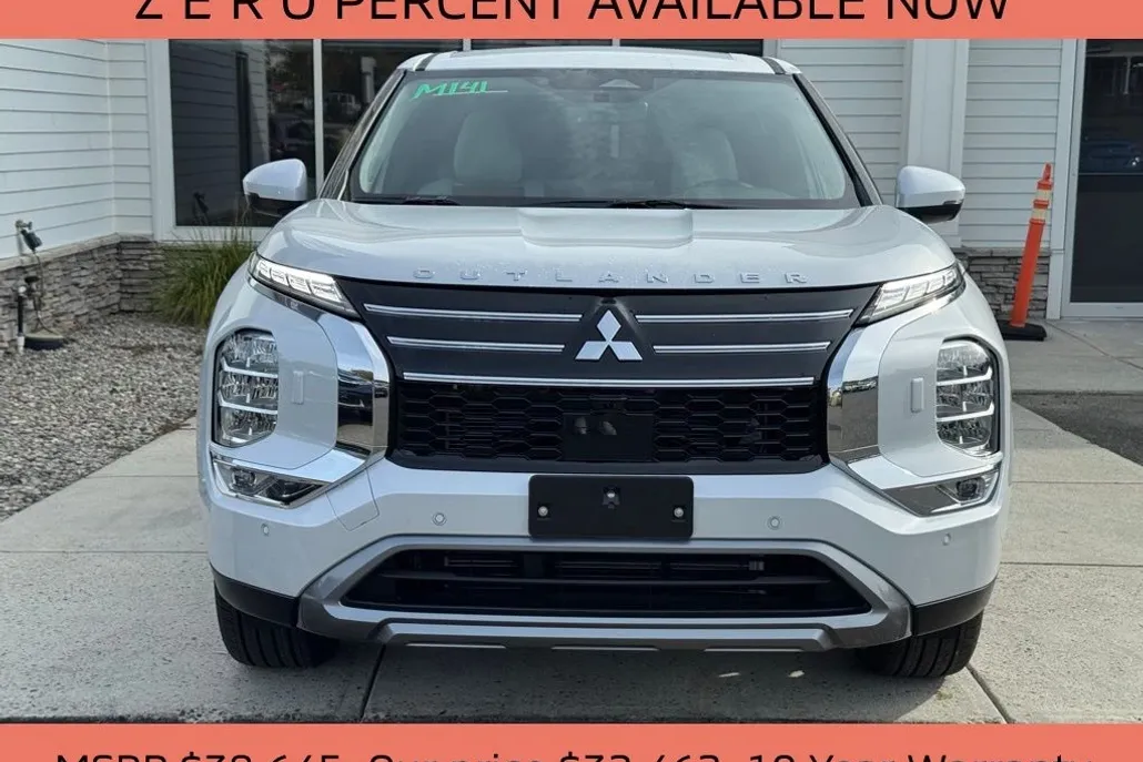 2025 Mitsubishi Outlander SE Ralliart photo 1