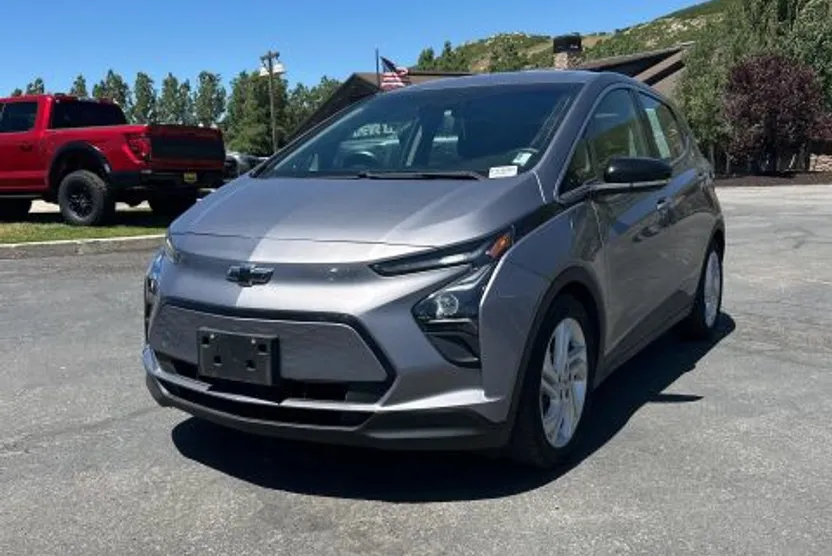 2023 Chevrolet Bolt EV 1LT photo 1