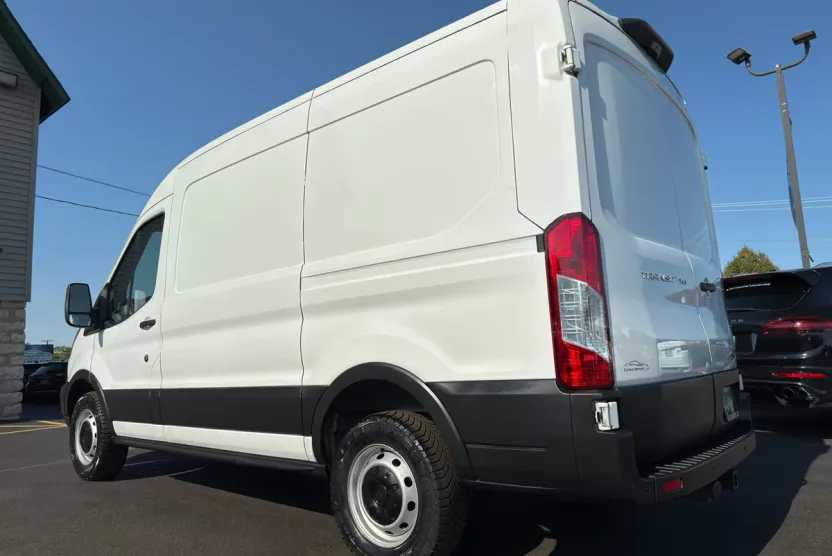 2019 Ford Transit Van photo 1