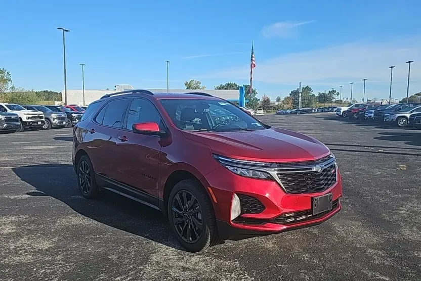 2023 Chevrolet Equinox RS photo 1