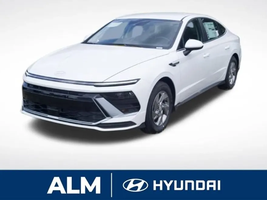 2025 Hyundai Sonata SE photo 1