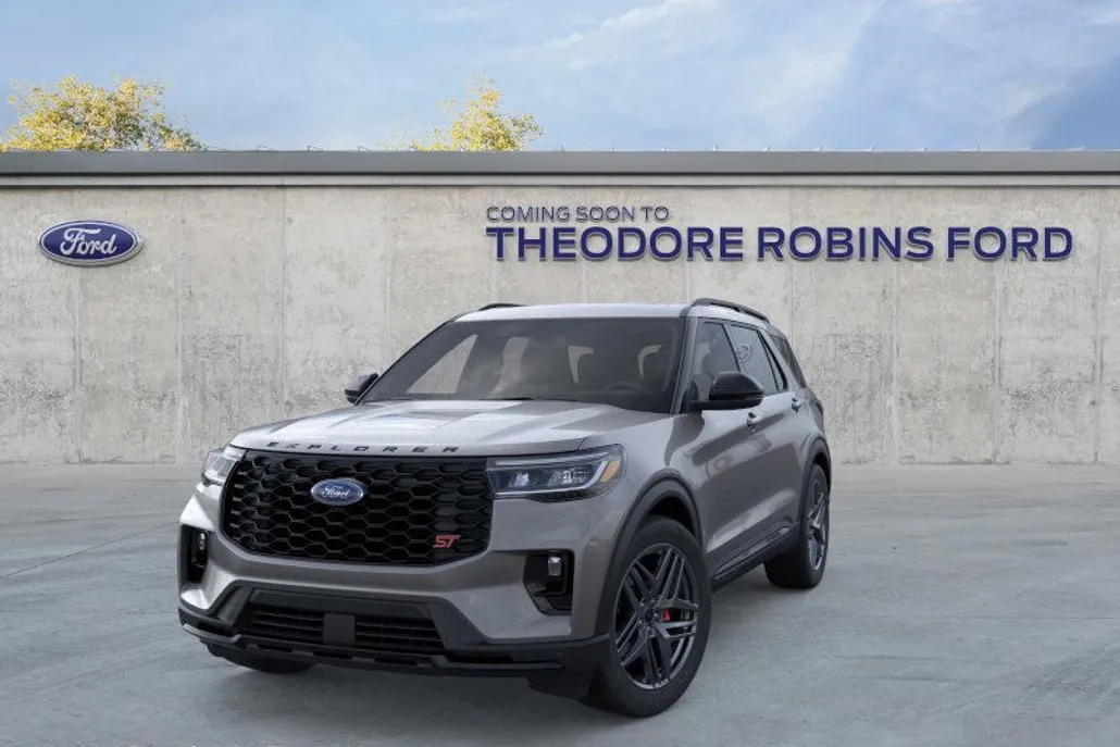 2025 Ford Explorer ST photo 1