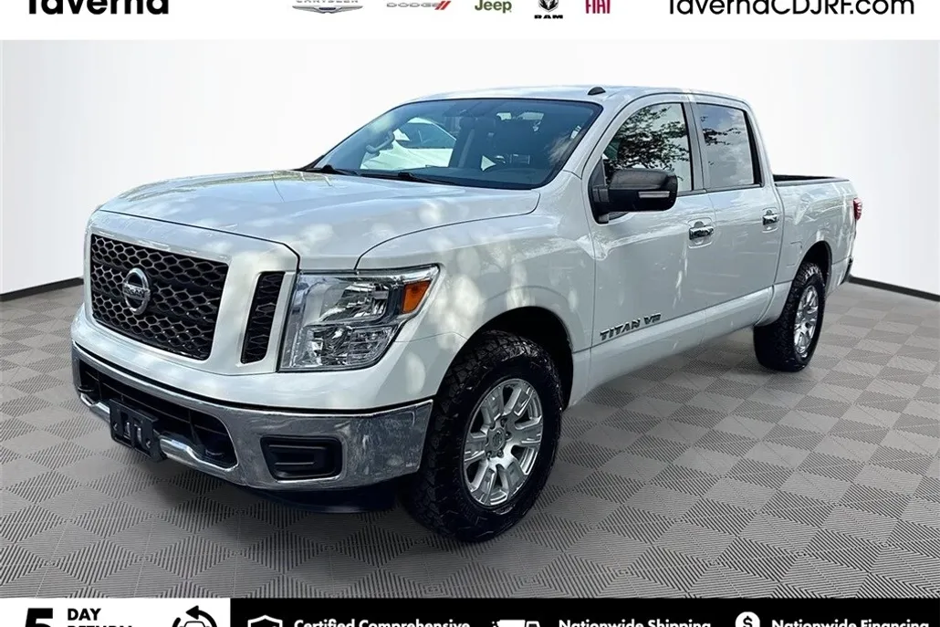 2019 Nissan Titan SV photo 1