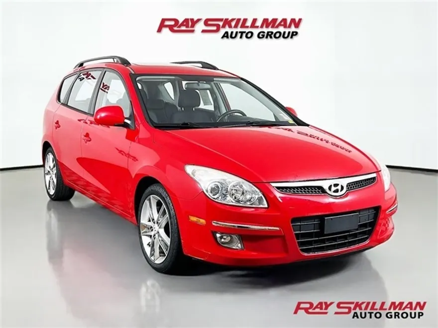 2010 Hyundai Elantra Touring SE photo 1