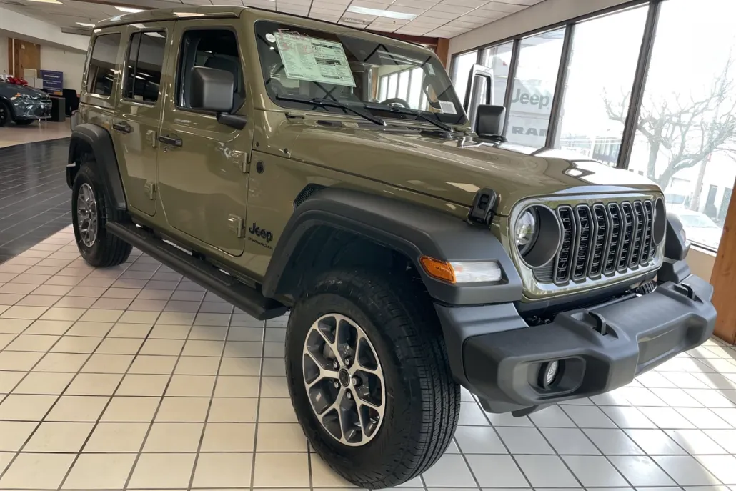 2025 Jeep Wrangler Sport S photo 1