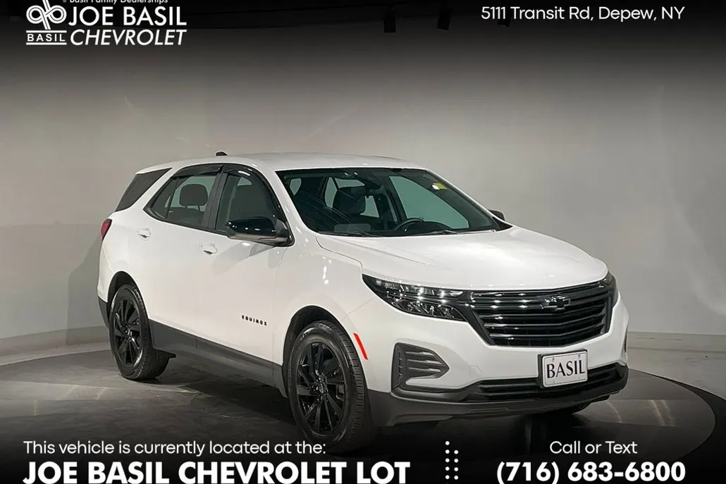 2024 Chevrolet Equinox LS photo 1