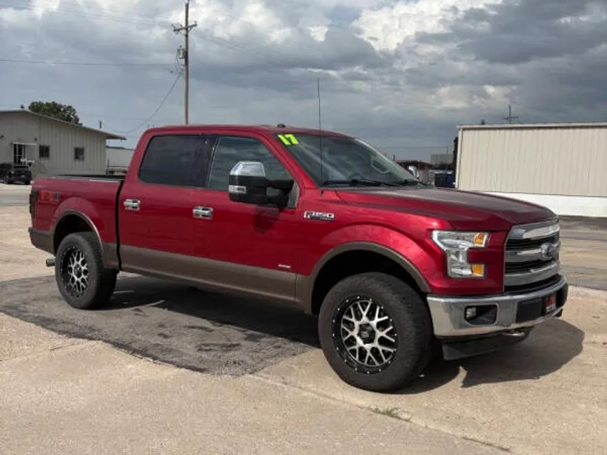 2017 Ford F-150 Lariat photo 1