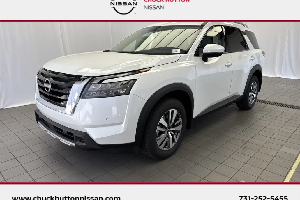 2025 Nissan Pathfinder SL photo 1