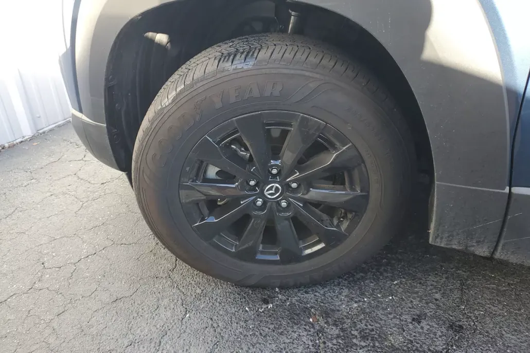 2025 Mazda CX-50 Premium photo 1
