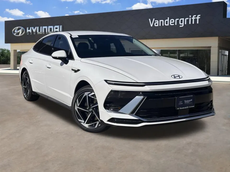 2026 Hyundai Sonata SEL Sport photo 1