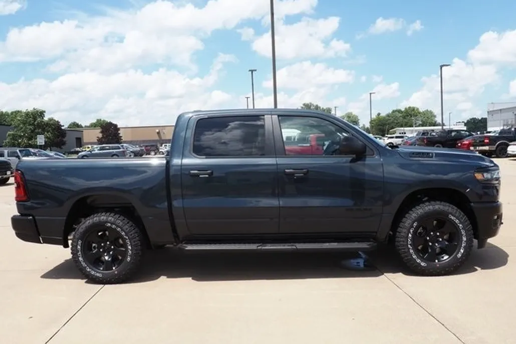 2025 Ram 1500 Tradesman photo 1