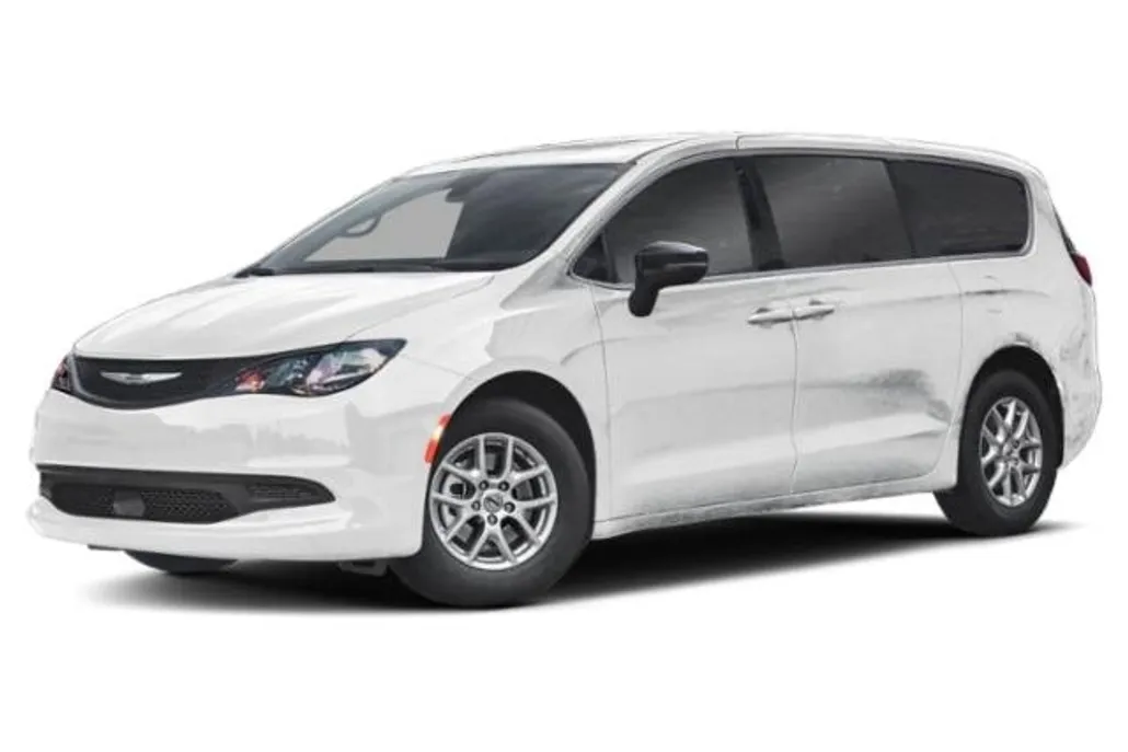 2025 Chrysler Voyager LX photo 1