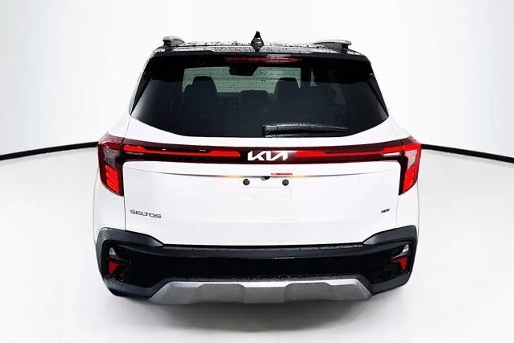2026 Kia Seltos S photo 1