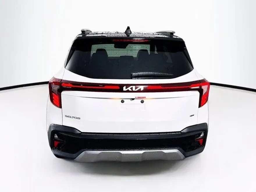 2026 Kia Seltos S photo 1