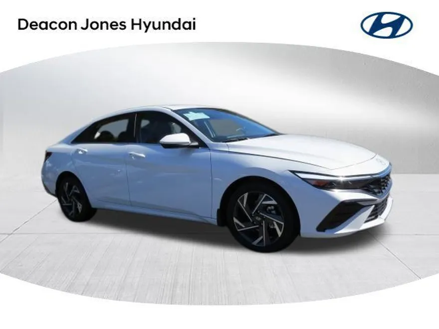 2025 Hyundai Elantra SEL Convenience photo 1