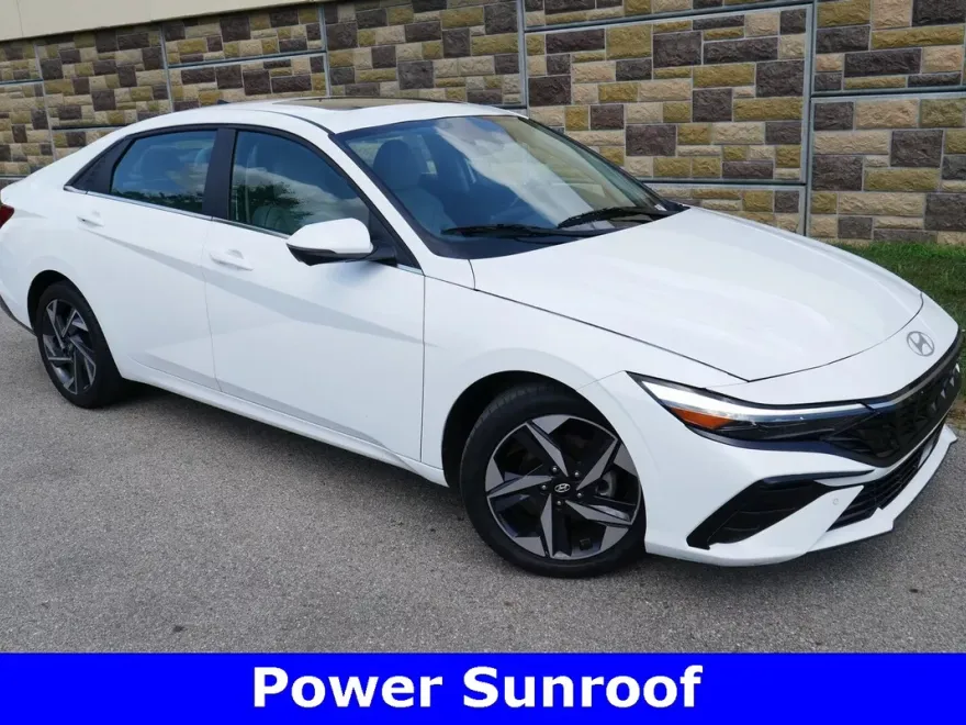 2024 Hyundai Elantra Limited photo 1