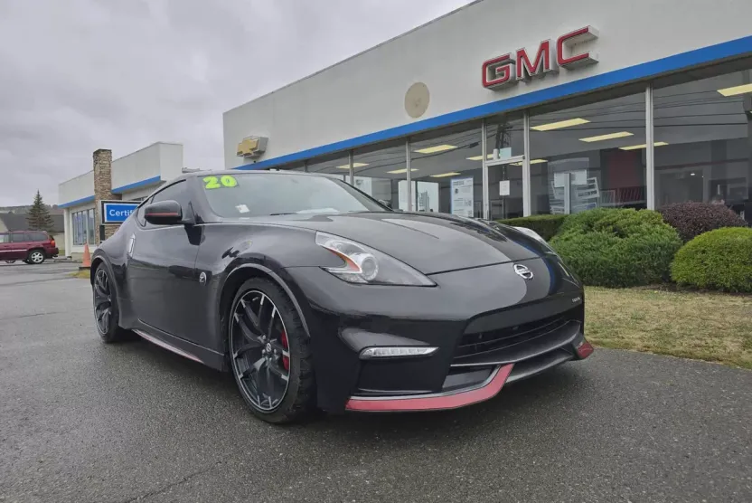 2020 Nissan 370Z Nismo photo 1