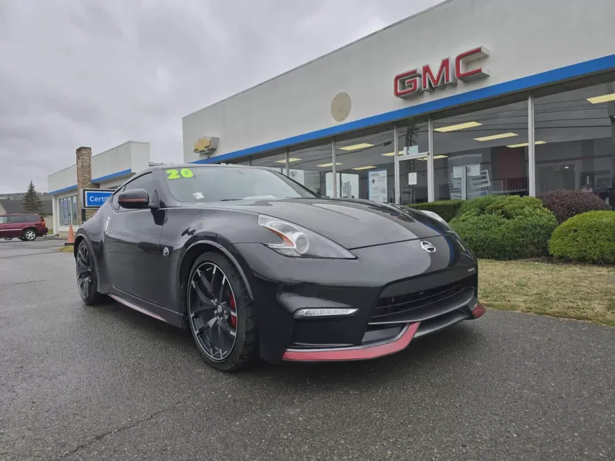 2020 Nissan 370Z Nismo photo 1