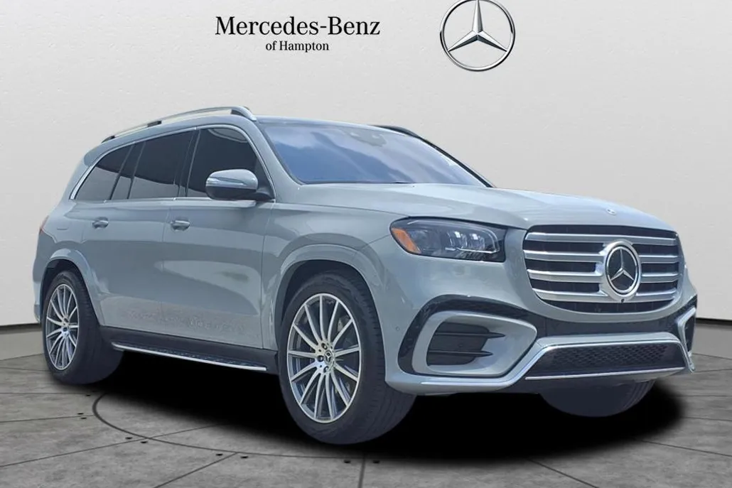 2025 Mercedes Benz GLS 450 4MATIC photo 1