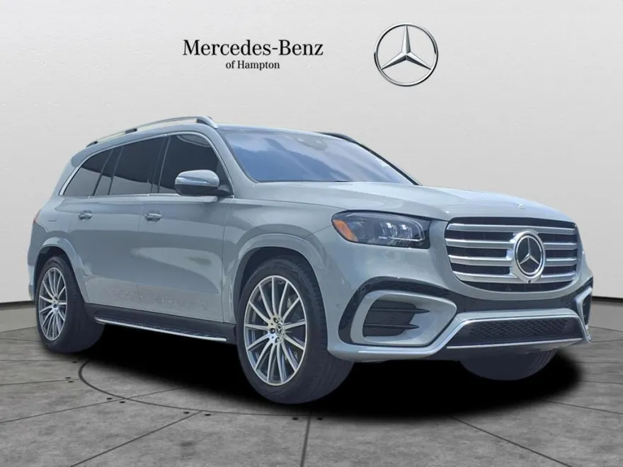 2025 Mercedes Benz GLS 450 4MATIC photo 1