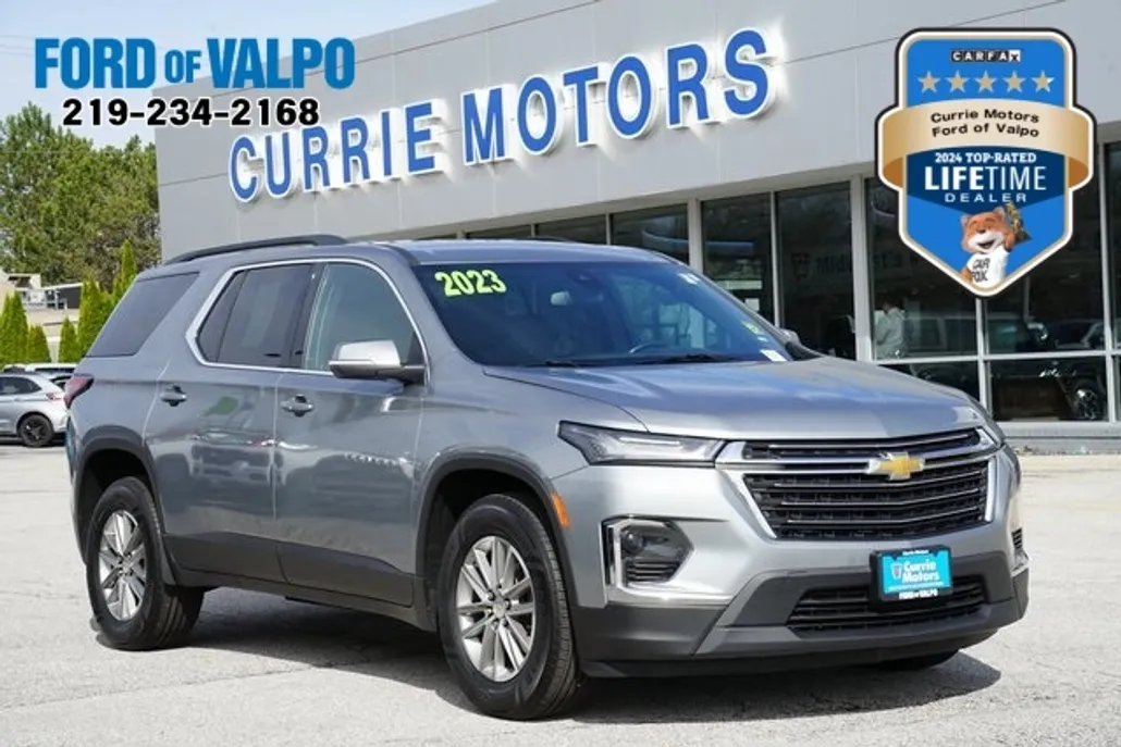 2023 Chevrolet Traverse Leather photo 1