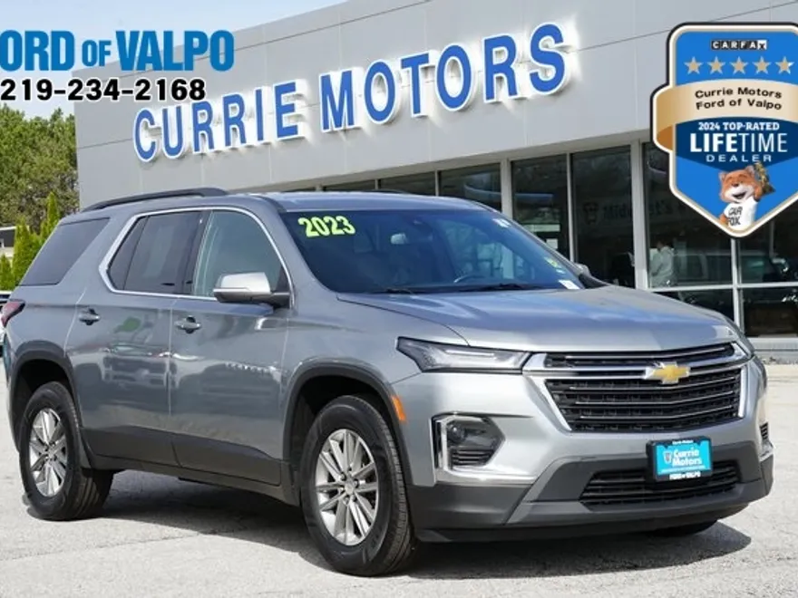 2023 Chevrolet Traverse Leather photo 1