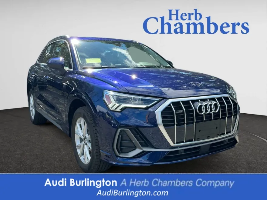 2025 Audi Q3 S line Premium photo 1