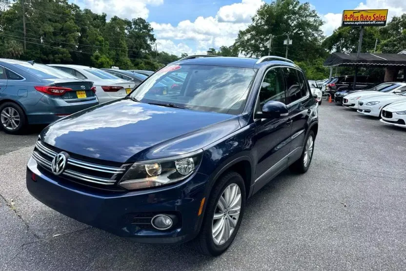 2015 Volkswagen Tiguan SE photo 1