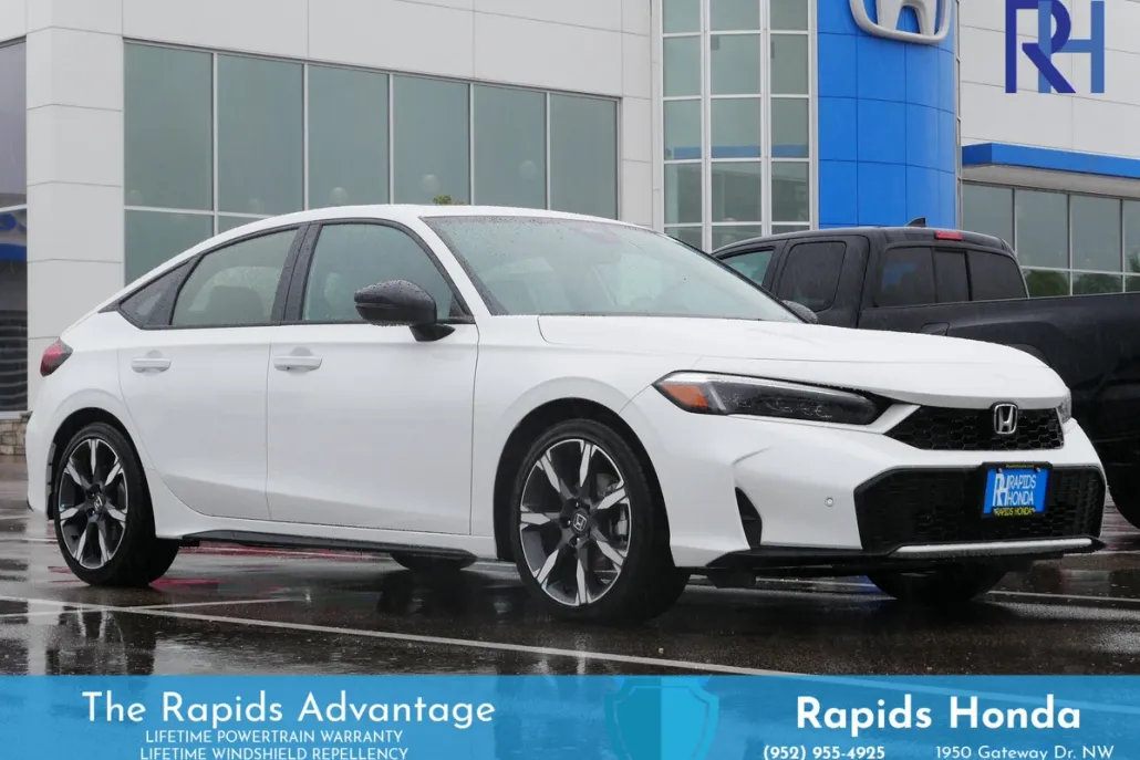 2026 Honda Civic Hatchback Touring Hybrid photo 1