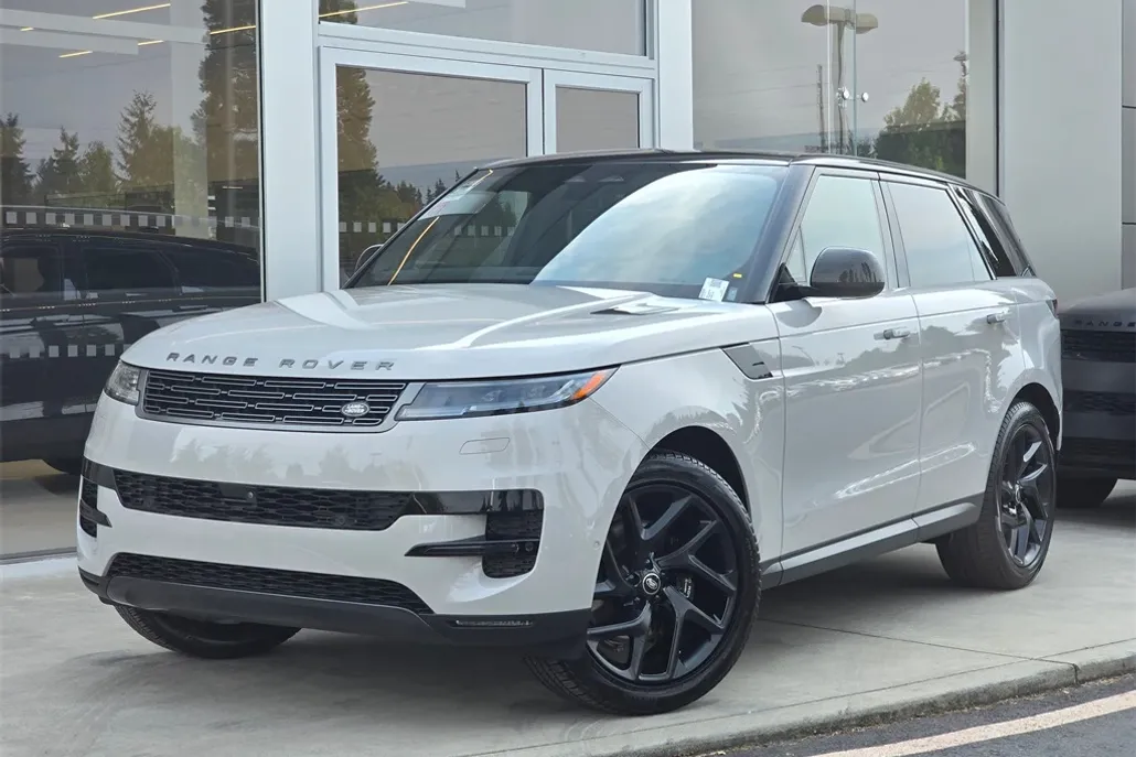 2025 Land Rover Range Rover Sport SE photo 1