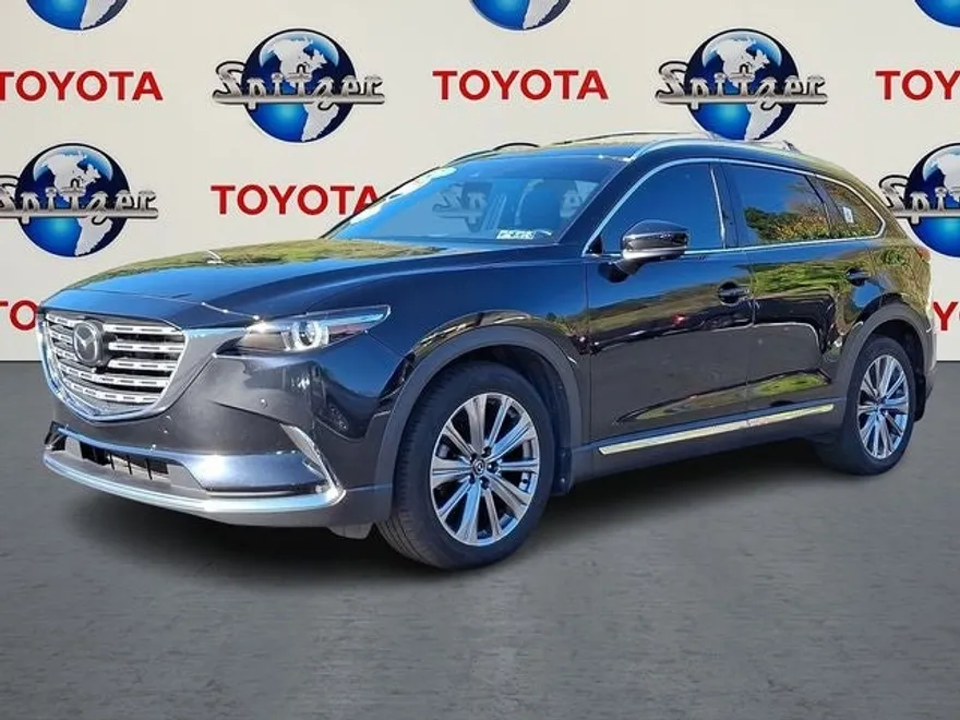 2022 Mazda CX-9 Signature photo 1