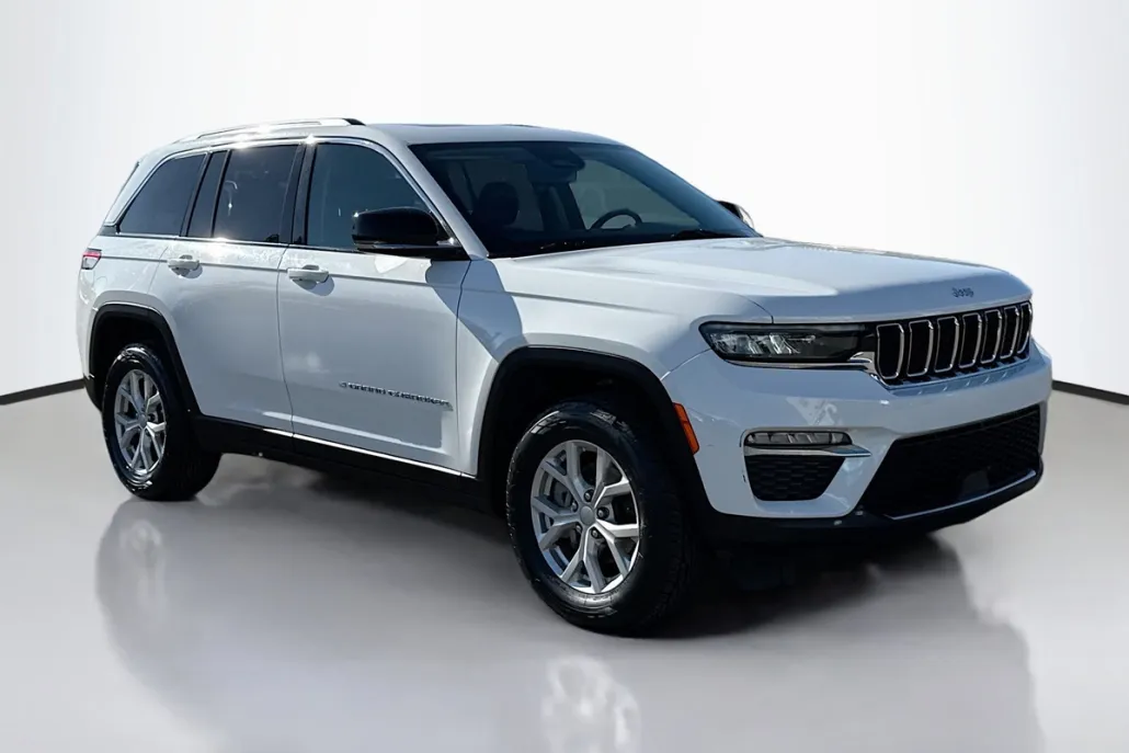 2024 Jeep Grand Cherokee Limited Sport photo 1