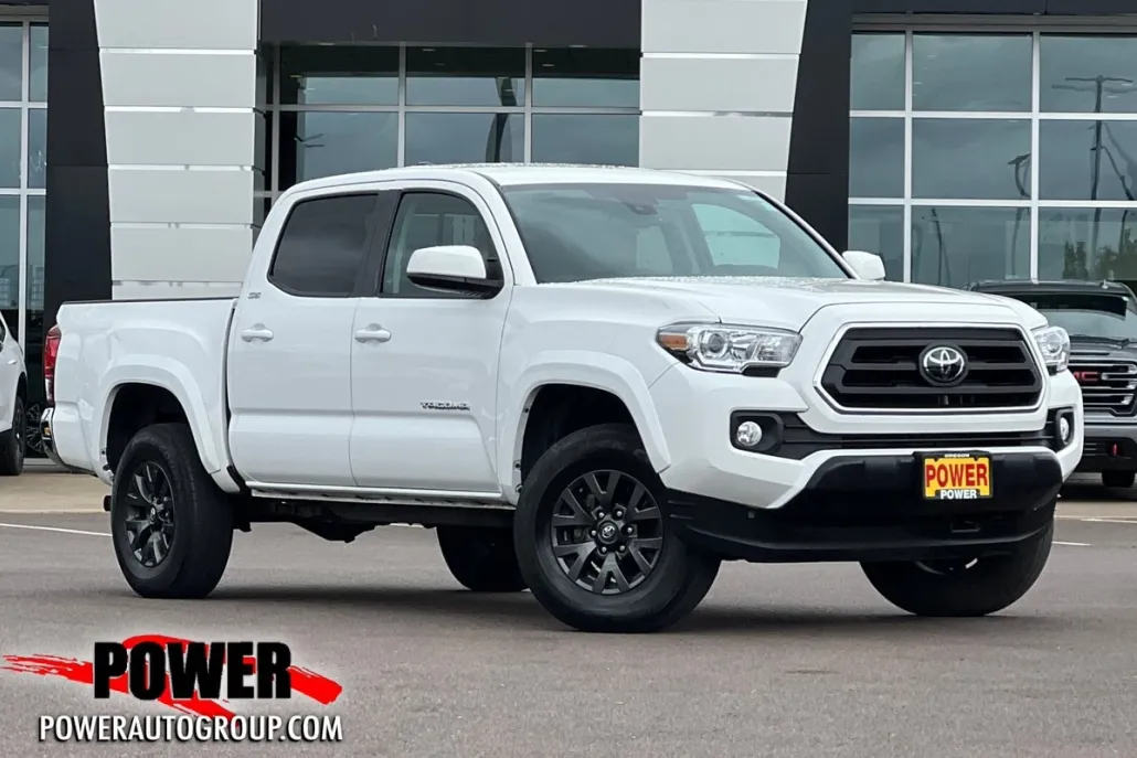 2023 Toyota Tacoma SR5 V6 photo 1