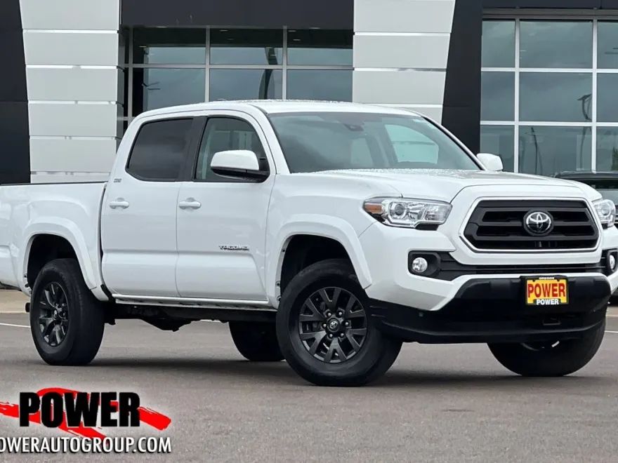 2023 Toyota Tacoma SR5 V6 photo 1