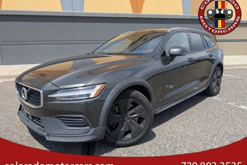 2020 Volvo V60 Cross Country T5 photo 1