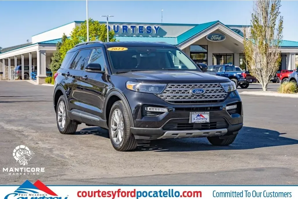 2024 Ford Explorer Limited photo 1