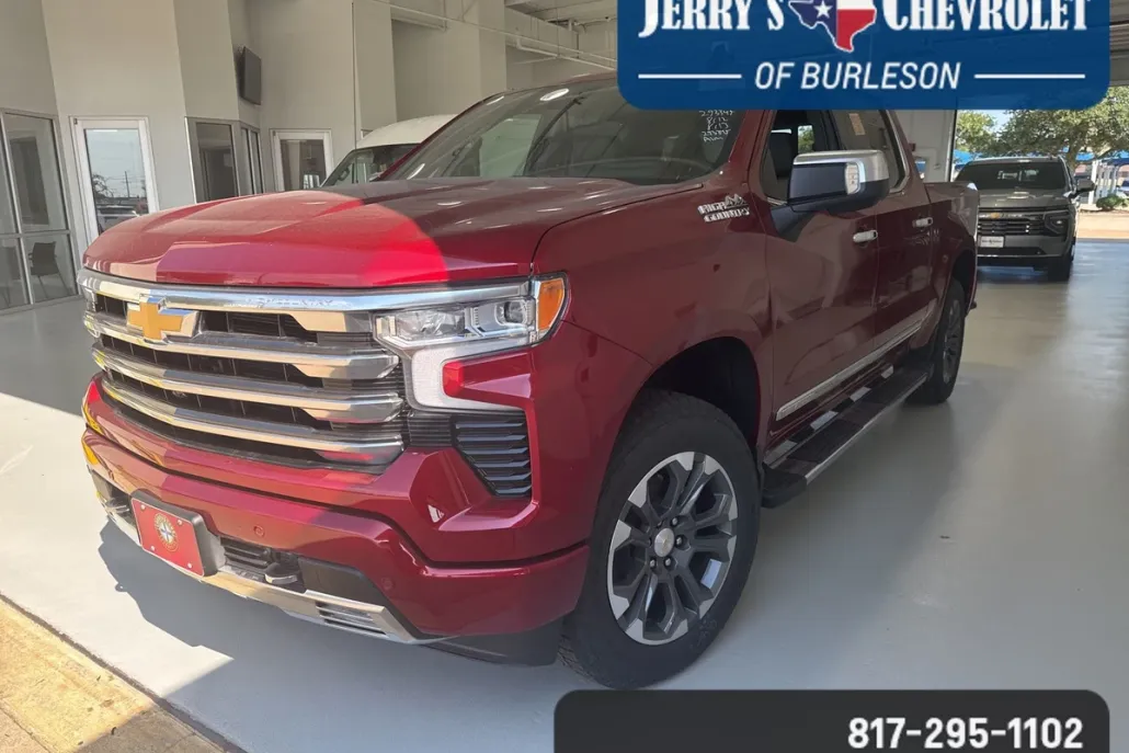 2025 Chevrolet Silverado 1500 High Country photo 1
