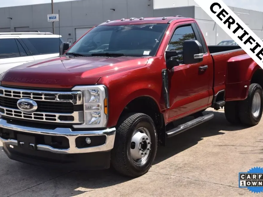 2025 Ford F-350 XLT photo 1