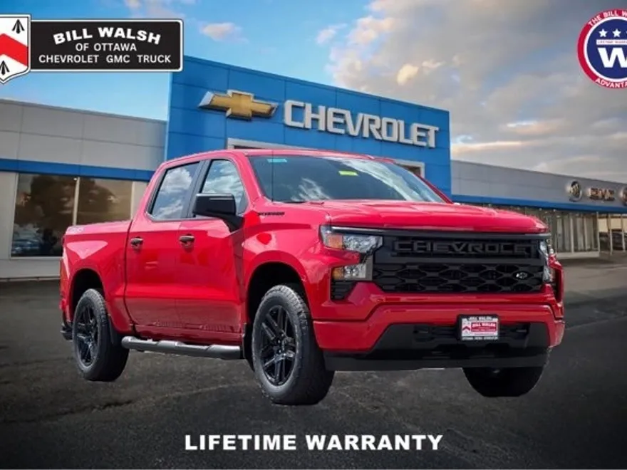 2025 Chevrolet Silverado 1500 Custom photo 1