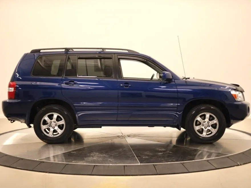2005 Toyota Highlander photo 1