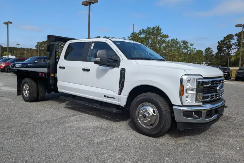 2024 Ford F-350 XL photo 1